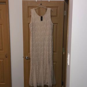 3X wedding dress with floral lace tulip skirt NWT